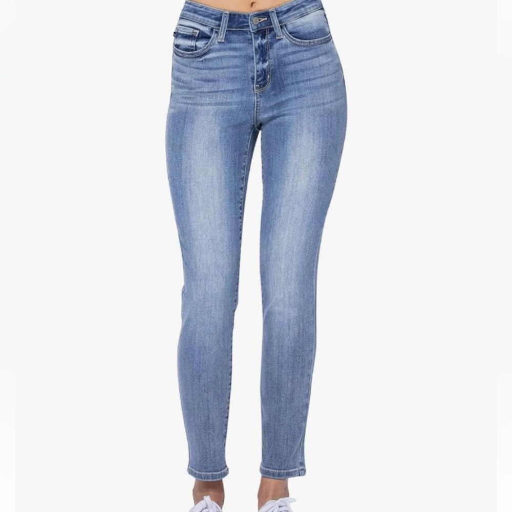 JUDY BLUE Women’s Skinny Relaxed Fit High Waist jeans
